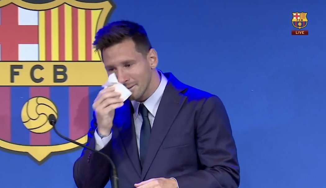 Lionel Messi se rozplakal na začátku své tiskové konference