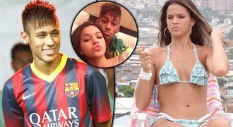Sexy přítelkyně slibuje Neymarovi: Za každý gól vzrušující odměna!