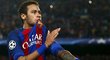 Barcelonský Neymar by mohl zamířit do Manchesteru United, kteří jsou ochotní zaplatit za brazilského útočníka rekordní sumu