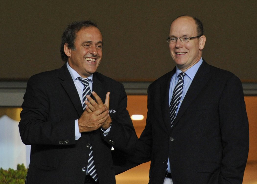 Utkání si nenechal ujít ani Michel Platini