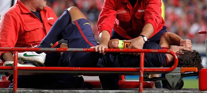 Puyol utrpěl po jednom ze soubojů zlomeninu ruky