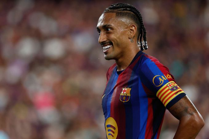 Šokující nominace na Zlatý míč. Chybí Ronaldo či hvězda Barcelony, divil se i Deco Šokující nominace na Zlatý míč. Chybí Ronaldo či hvězda Barcelony, divil se i Deco