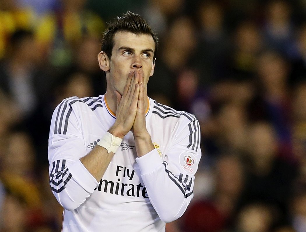 Gareth Bale v zápase s Barcelonou zazdil řadu velkých příležitostí