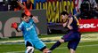Messi překonává Ikera Casillase v brance Realu