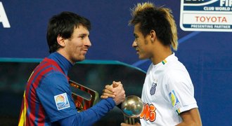 Neymar se poklonil umění génia. Zlatý míč pro mě? Ne, vyhrát musí Messi