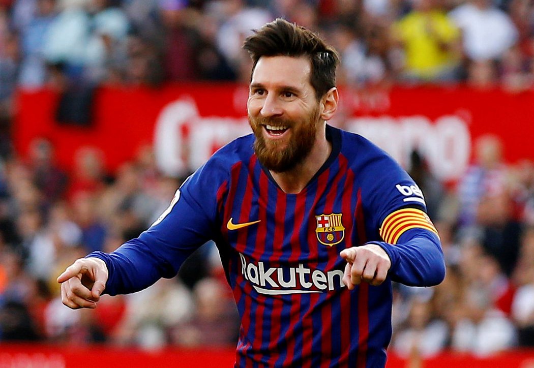 Lionel Messi slaví branku do sítě Tomáše Vaclíka v utkání Sevilly s Barcelonou