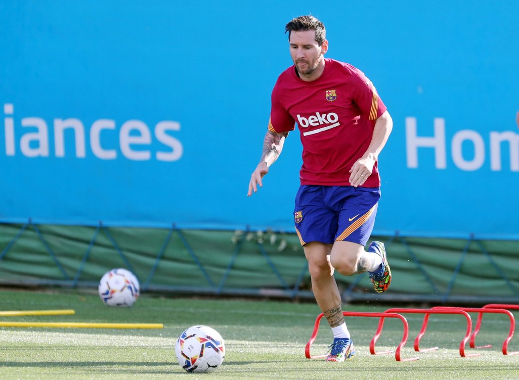 Kapitán Barcelony Lionel Messi na tréninku během přípravy před sezonou