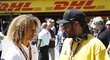 Talentovaný fotbalista Xavi Simons na Velké ceně F1 Španělska v družném hovoru s  Neymarem