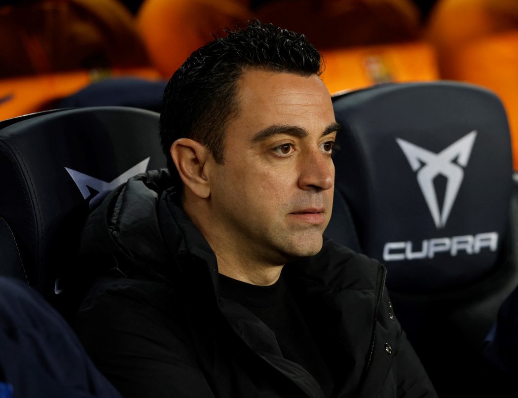 Xavi o odchodu Frenkieho de Jonga nechce slyšet