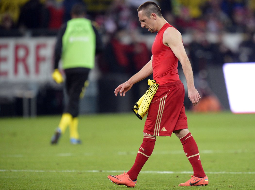 Bayern Mnichov prohrál s Borusií Dortmund. Titul už je ztracený, pravděpodobně tuší opora německého gigantu Frank Ribéry