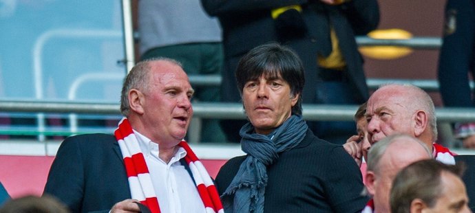Bývalý mistr světa a Evropy Uli Hoeness by měl od ledna znovu působit ve fotbalovém Bayernu Mnichov. V březnu odstoupil z funkce prezidenta slavného německého klubu kvůli odsouzení za daňové úniky. 