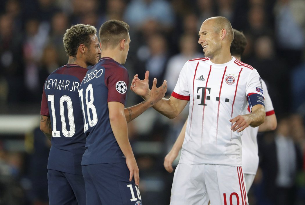 Arjen Robben po prohře s PSG nechtěl komentovat, zda Bayern stojí za trenérem