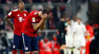 Tápání Bayernu: Kovač to má nahnuté, šéf klubu si připadal jako v grotesce