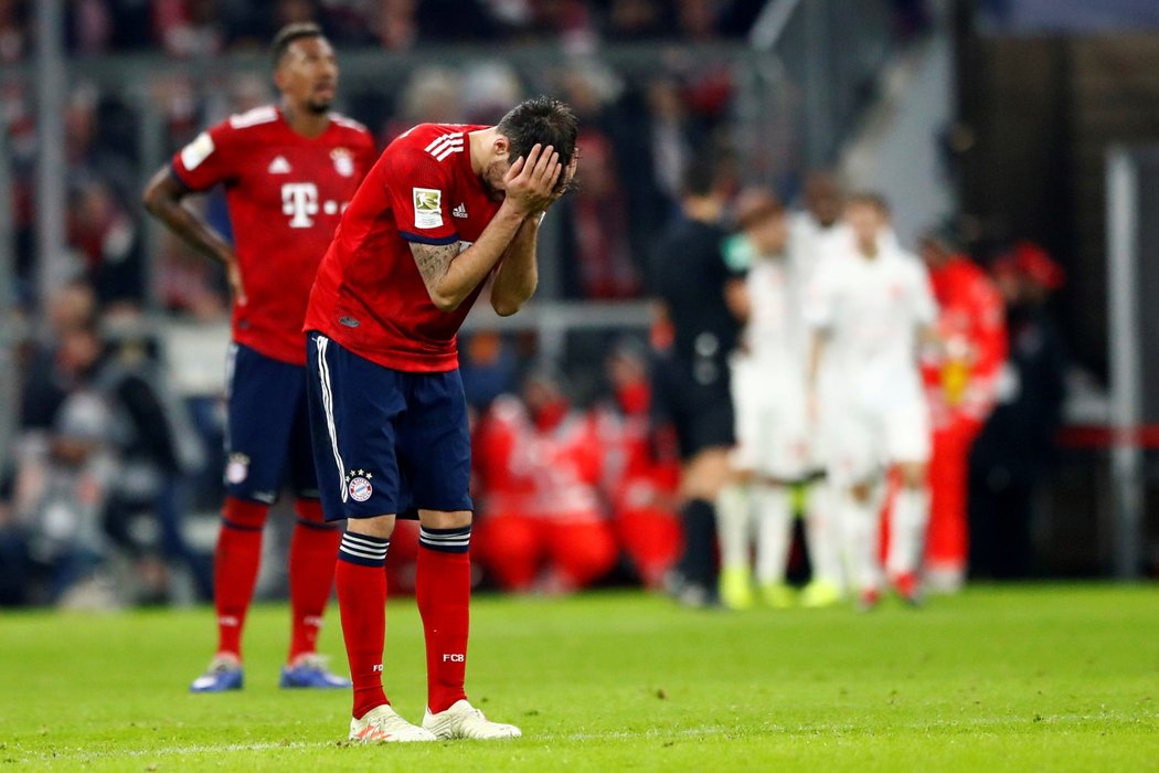 Zklamání po promrhaném zápase s Düssedorfem bylo na straně Bayernu zcela patrné