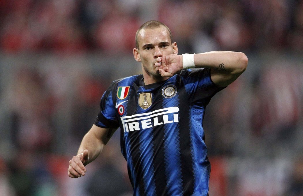 Sneijder se raduje z branky Interu.