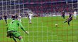 Kozáčik na Ribéryho penaltu nedosáhl