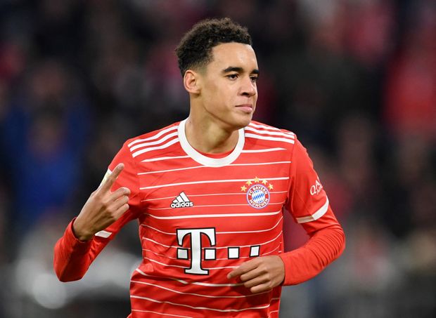 Jamal Musiala v dresu Bayernu Mnichov Jamal Musiala v dresu Bayernu Mnichov