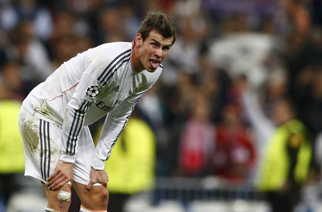 Gareth Bale začal domácí semifinále Ligy mistrů s Bayernem kvůli prodělané viróze jen na střídačce, do hry šel ve druhém poločase místo Cristiana Ronalda