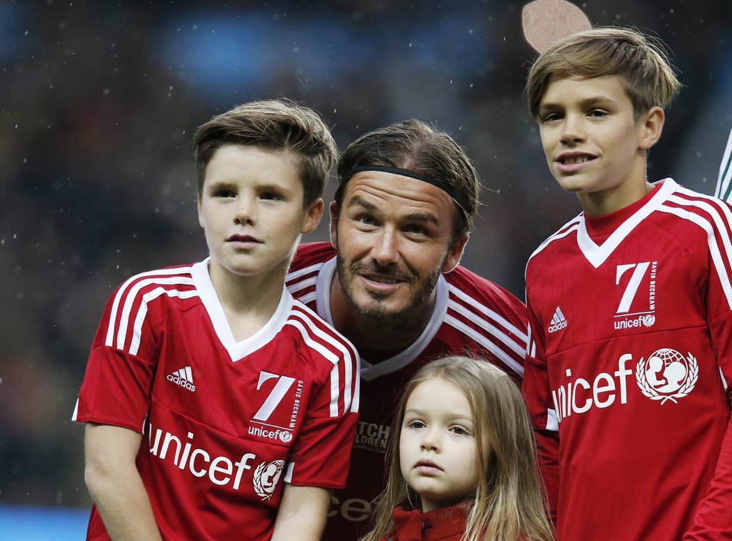 David Beckham se svými potomky. Chybí už jen nejstarší Brooklyn.