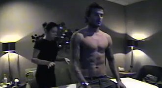 Beckham u masérky: Chci to jen ukazováčky!
