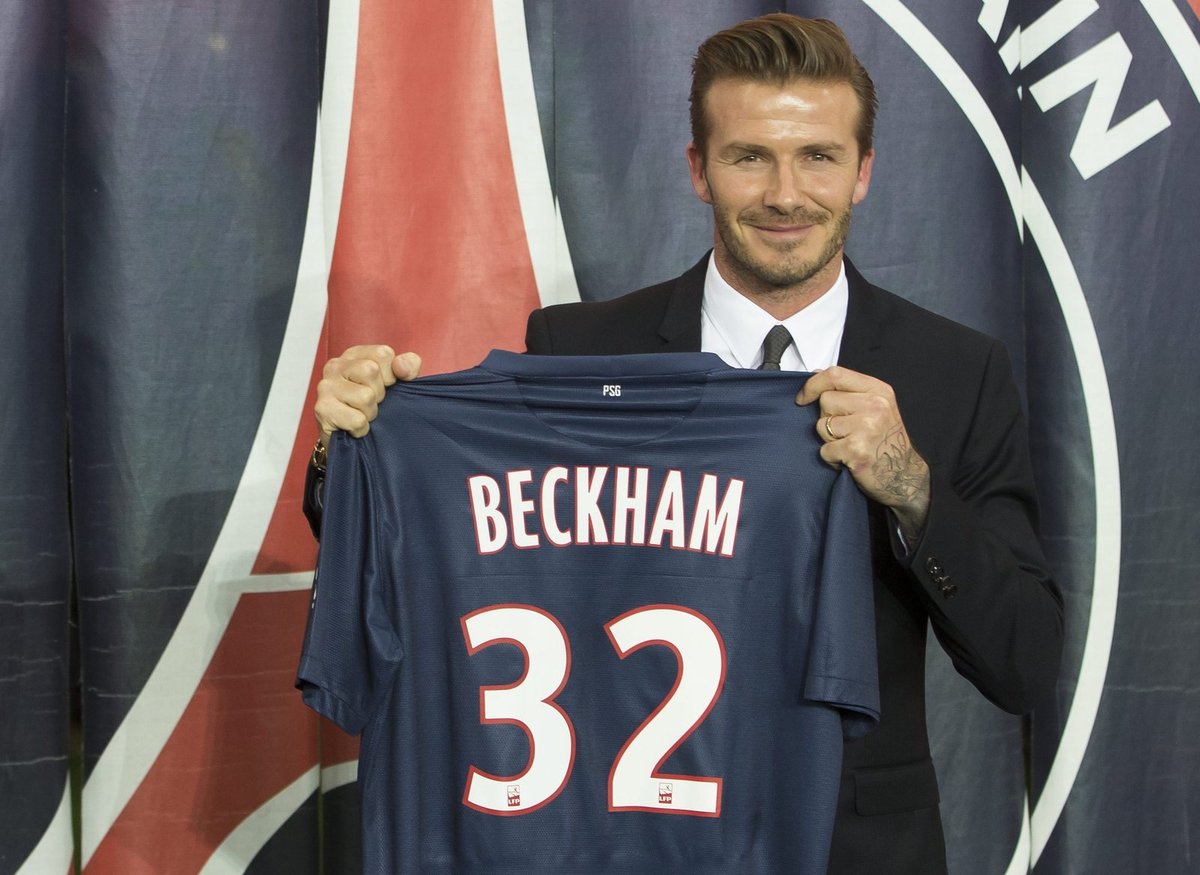 Beckham vydělá na prodeji dresů miliony.