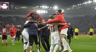Beer Ševa šokovala Southampton, Manchester United vyhrál v Luhansku
