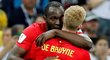 Belgické opory Romelu Lukaku a Kevin De Bruyne slaví výhru s Brazílií