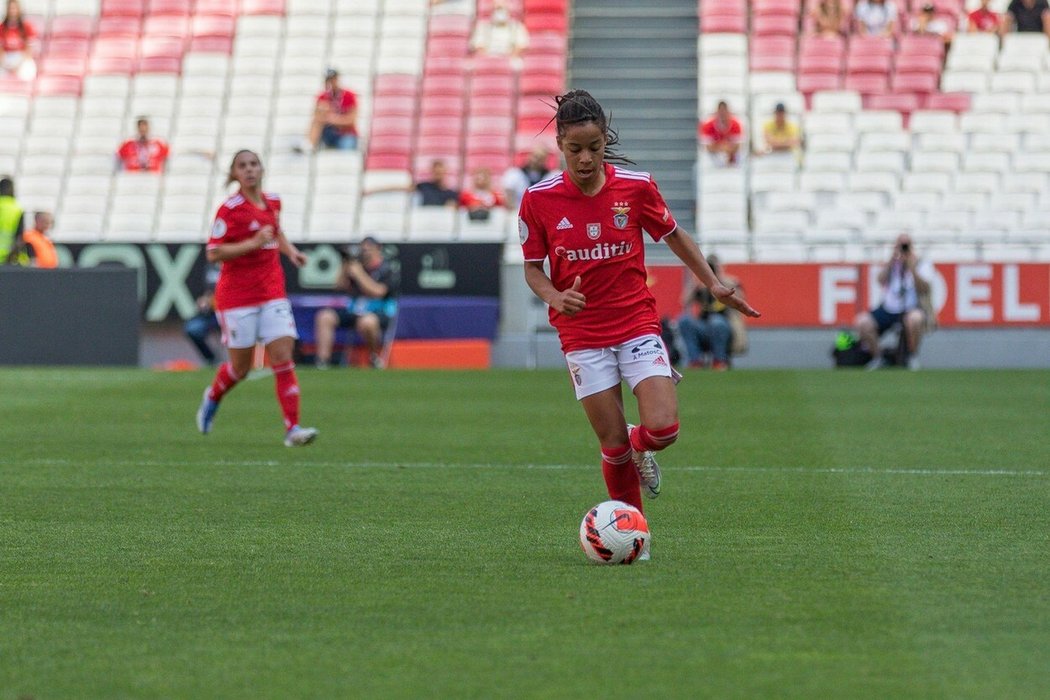 Zápas ženského celku Benfica Lisabon se stal prvním, kde padla bílá karta