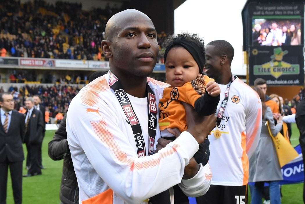 Benik Afobe s dcerkou Amorou na jaře 2018