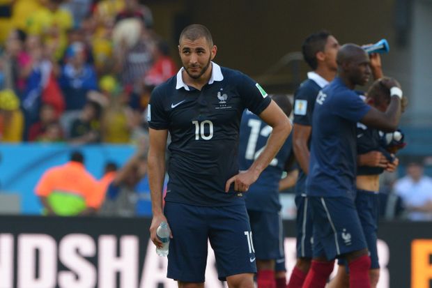 Karim Benzema chyběl v národnám týmu téměr 6 let Karim Benzema chyběl v národnám týmu téměr 6 let