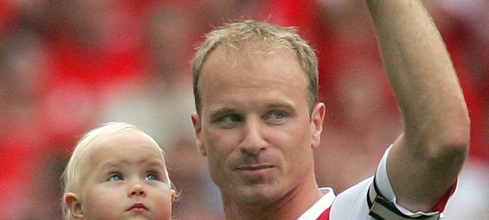 Dennis Bergkamp povede rezervní tým Ajaxu Amsterodam