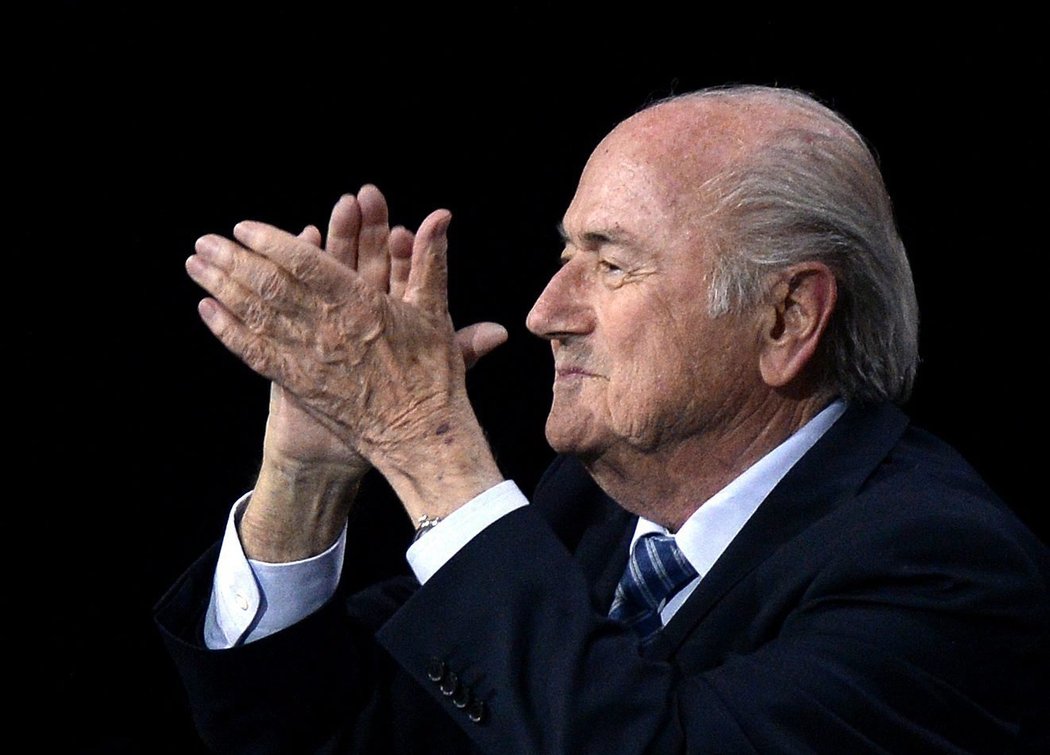 Sepp Blatter krátce poté, co se poáté za sebou stal prezidentem FIFA