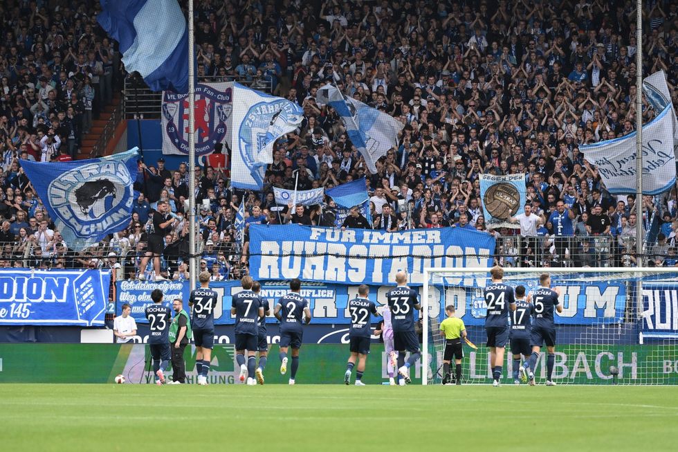 Zákaz skákání na tribuně! Německý klub chce předejít „efektu trampolíny“ Zákaz skákání na tribuně! Německý klub chce předejít „efektu trampolíny“