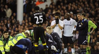 Fotbalisté Tottenhamu požádali po Muambově kolapsu o testy srdce