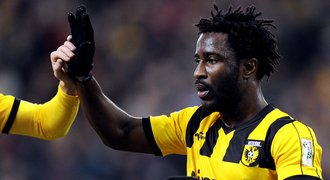 VIDEO: Bony sundal dalšího soupeře a vede v Nizozemsku tabulku střelců