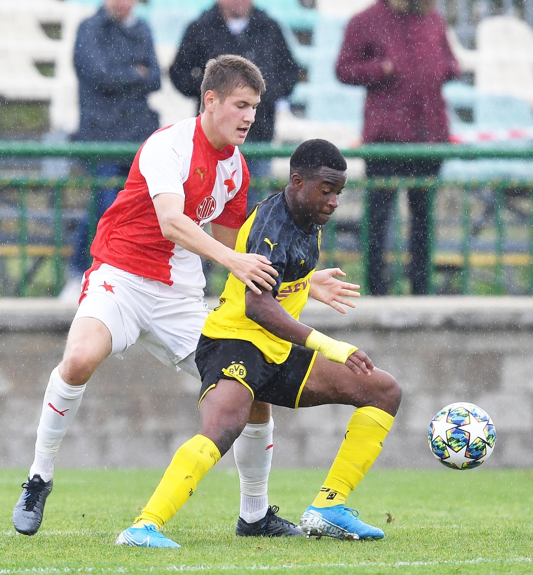 Moukoko si zahrál i UEFA Youth League proti Slavii