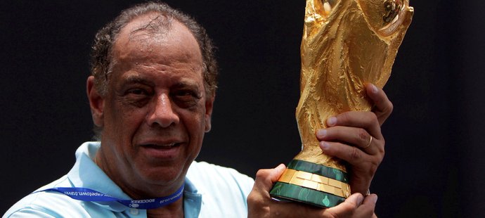 Bývalý kapitán brazilských mistrů světa Carlos Alberto Torres