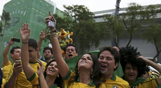 V Brazílii spolu nastoupí fotbalisté Michael Jackson a Gándhí