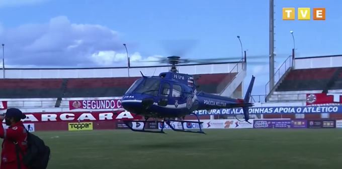Fotbal počká! Brazilci odložili výkop, na hřišti přistávaly vakcíny Fotbal počká! Brazilci odložili výkop, na hřišti přistávaly vakcíny