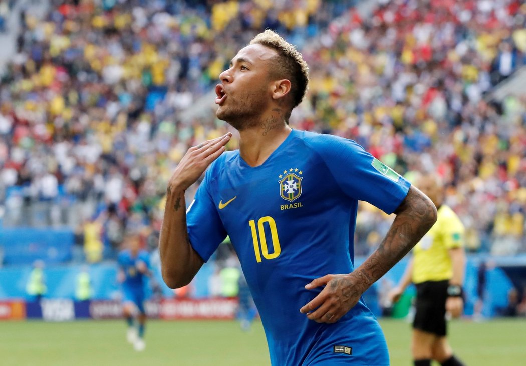 Brazilský šutér Neymar vstřelil proti Kostarice branku na 2:0
