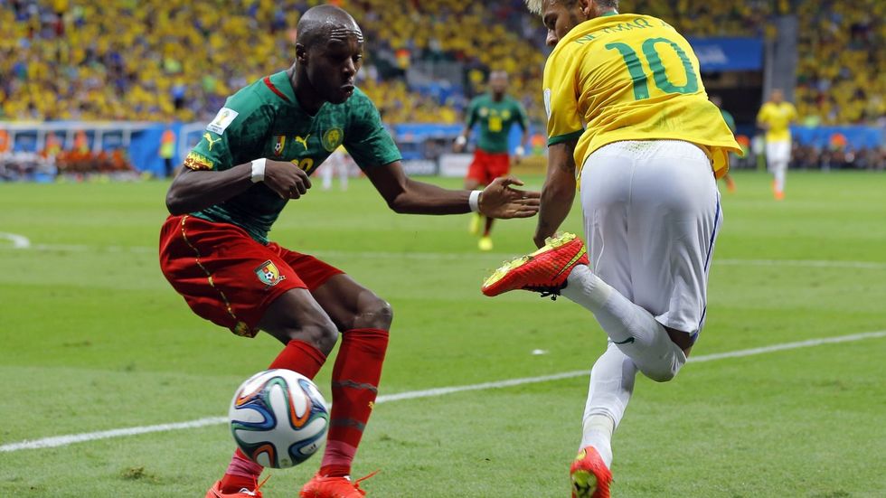 Když kouzlí Neymar. Takové finty předvedla brazilská hvězda proti Kamerunu