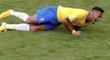 Neymar čelil kritice kvůli častému polehávání na trávníku
