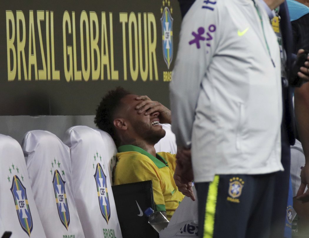 Zraněný Neymar přijde o Copa América