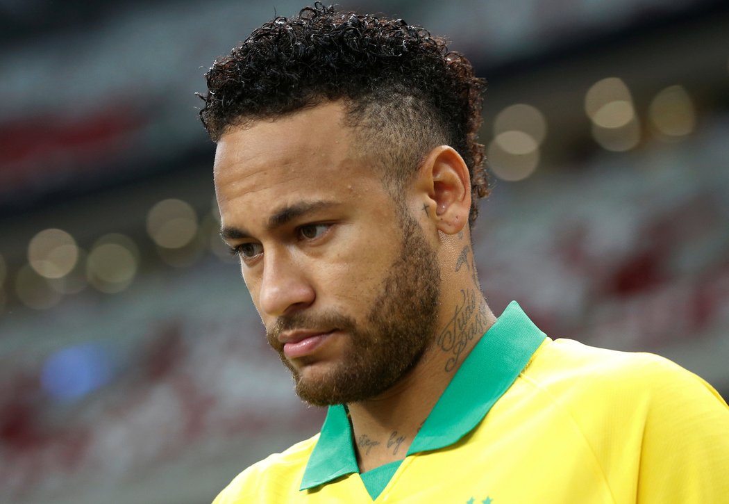 Neymar musel ze zápasu odstoupit po 12 minutách
