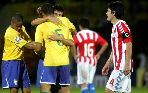 Radost fotbalistů Brazílie v utkání jihoamerické kvalifikace. Radost fotbalistů Brazílie v utkání jihoamerické kvalifikace.