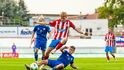 Tadeáš Vachoušek z Brna v souboji o míč