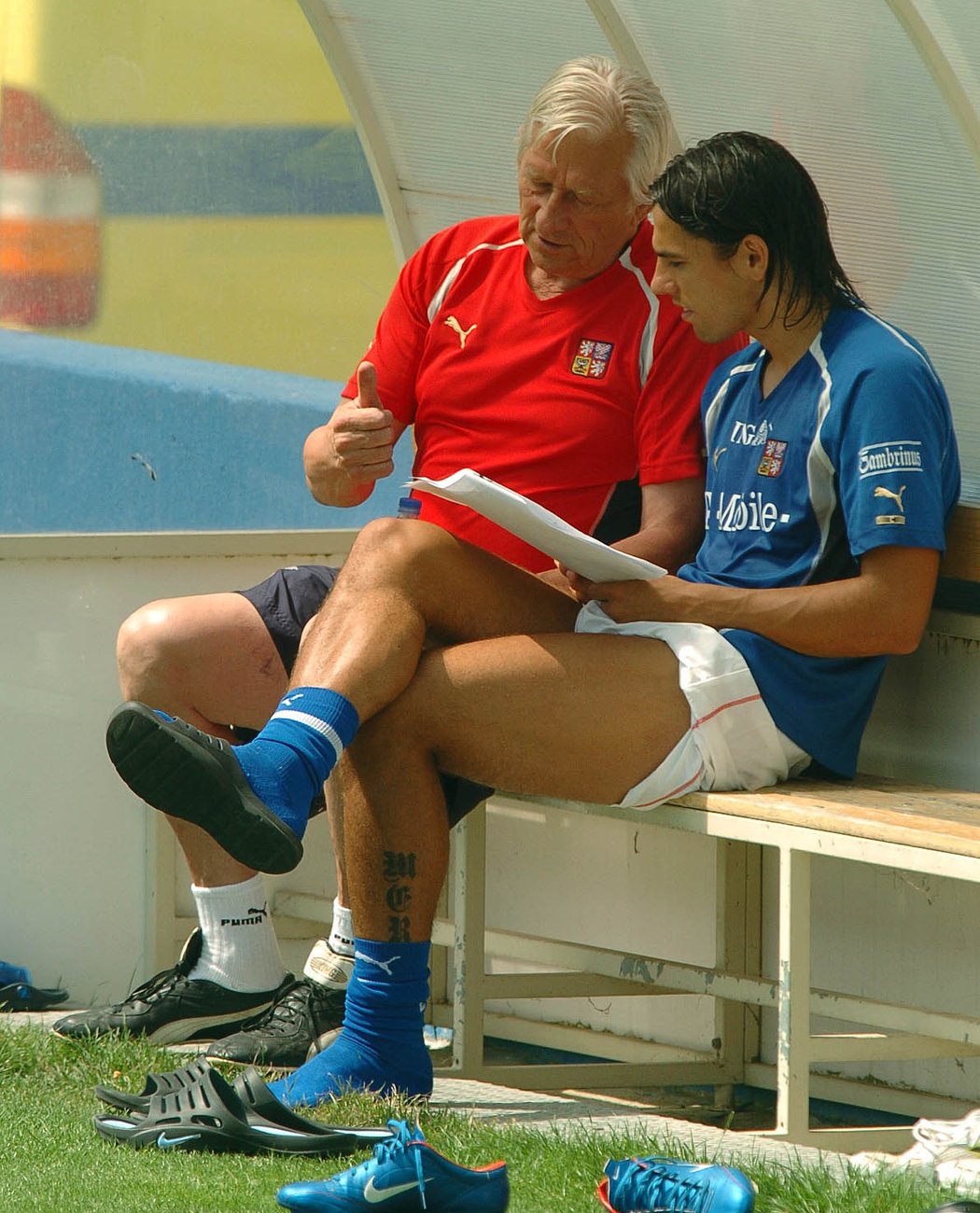 Karel Brückner s Milanem Barošem během EURA 2004