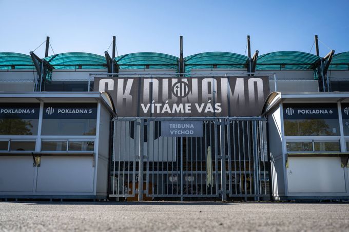 Budějovice odložily start přípravy na ČFL: chybí trenér i hráči, začít má asistent z béčka Budějovice odložily start přípravy na ČFL: chybí trenér i hráči, začít má asistent z béčka