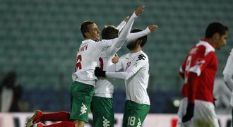 Bulhaři mají na Čechy náskok čtyři body, Anglie nastřílela osm gólů