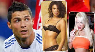 Zadaný Ronaldo: Sexemesky s blonckou!